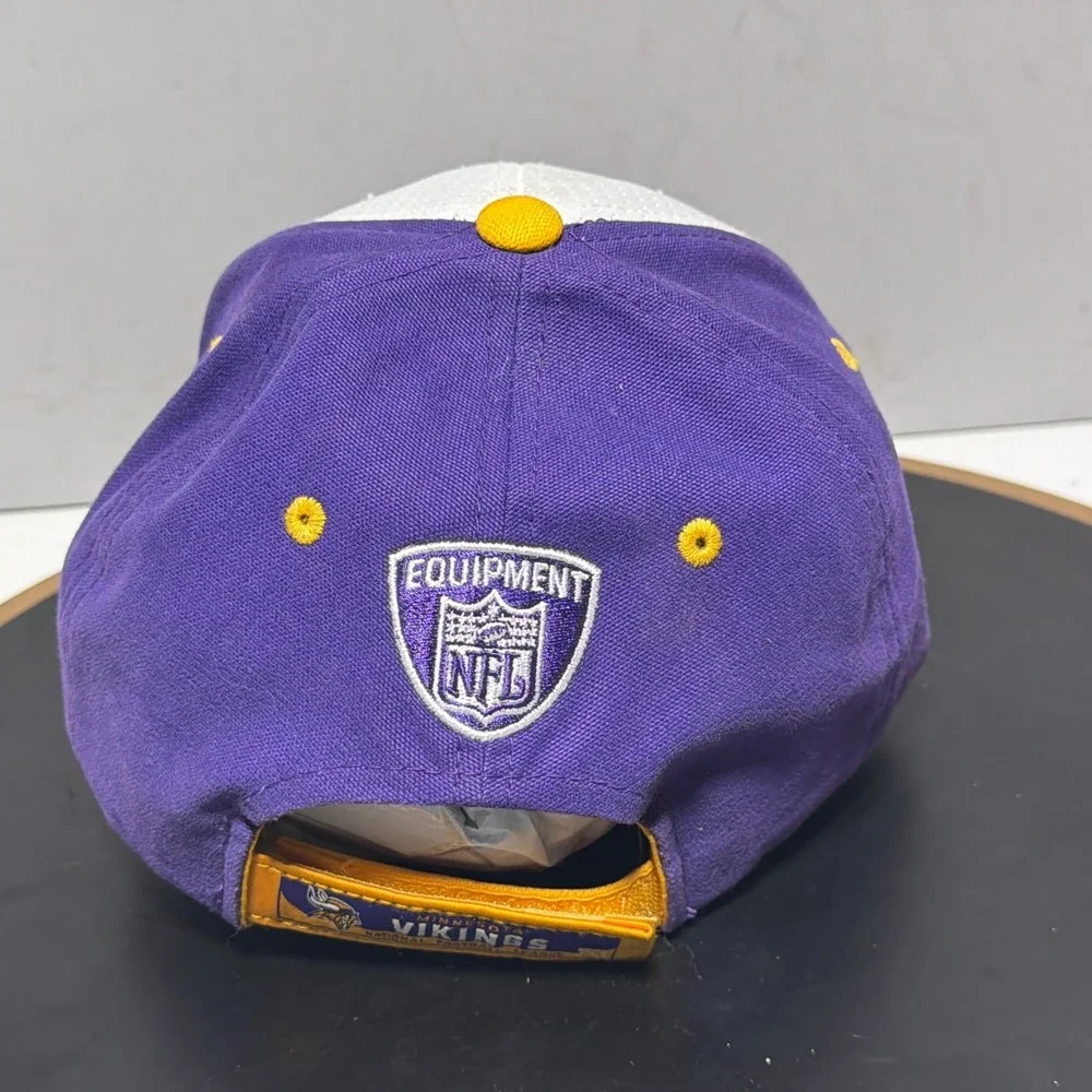 VTG Minnesota Vikings Hat Adjustable Strapback Purple White Gold NFL Retro 90s